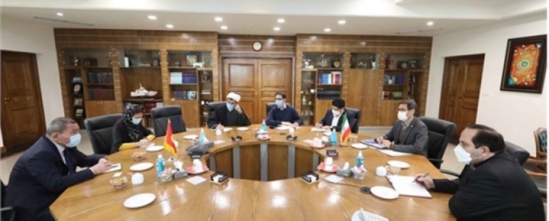 Kyrgyzstan expresses interest in transit of goods through Iranian ports
